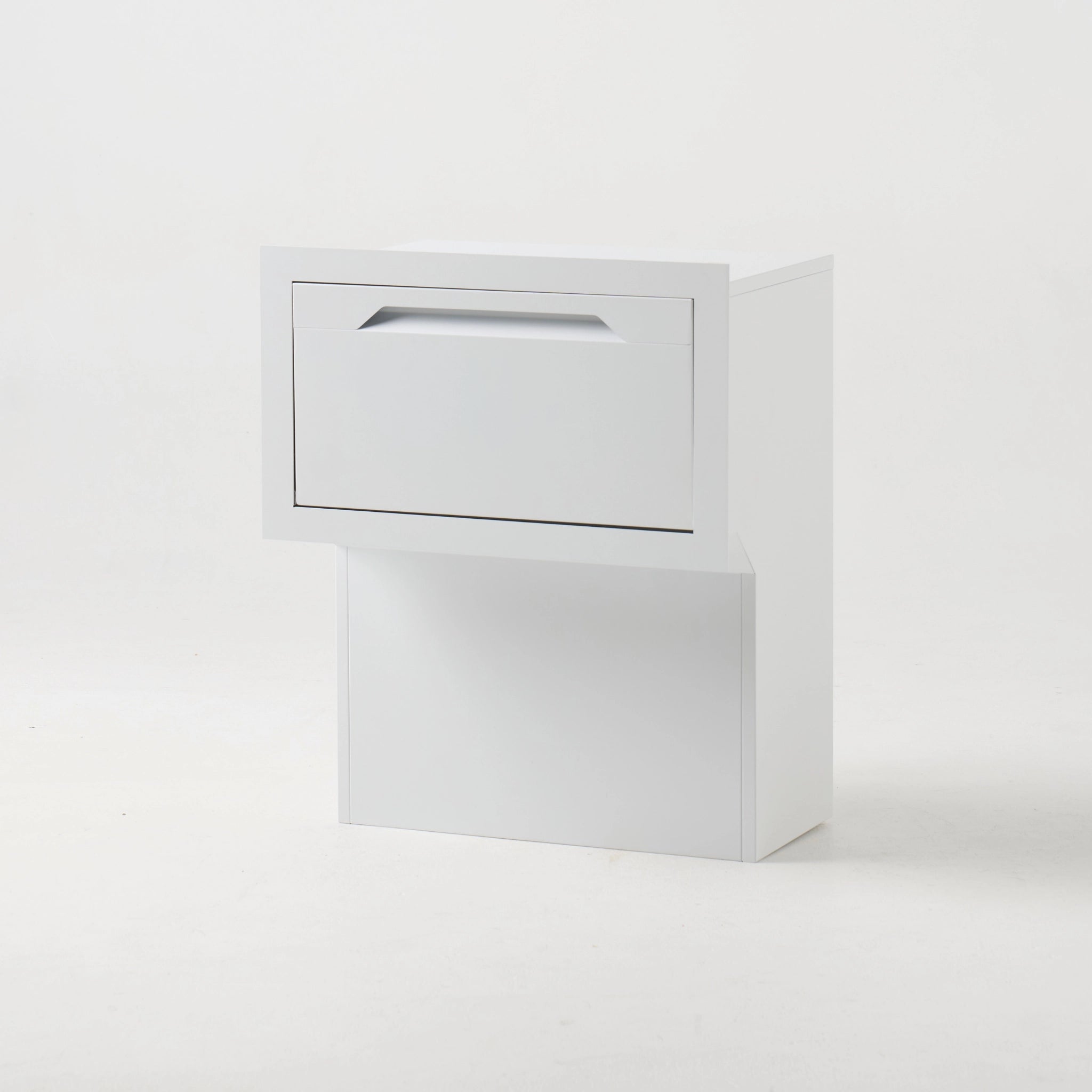 Henry | Parcel & Letterbox