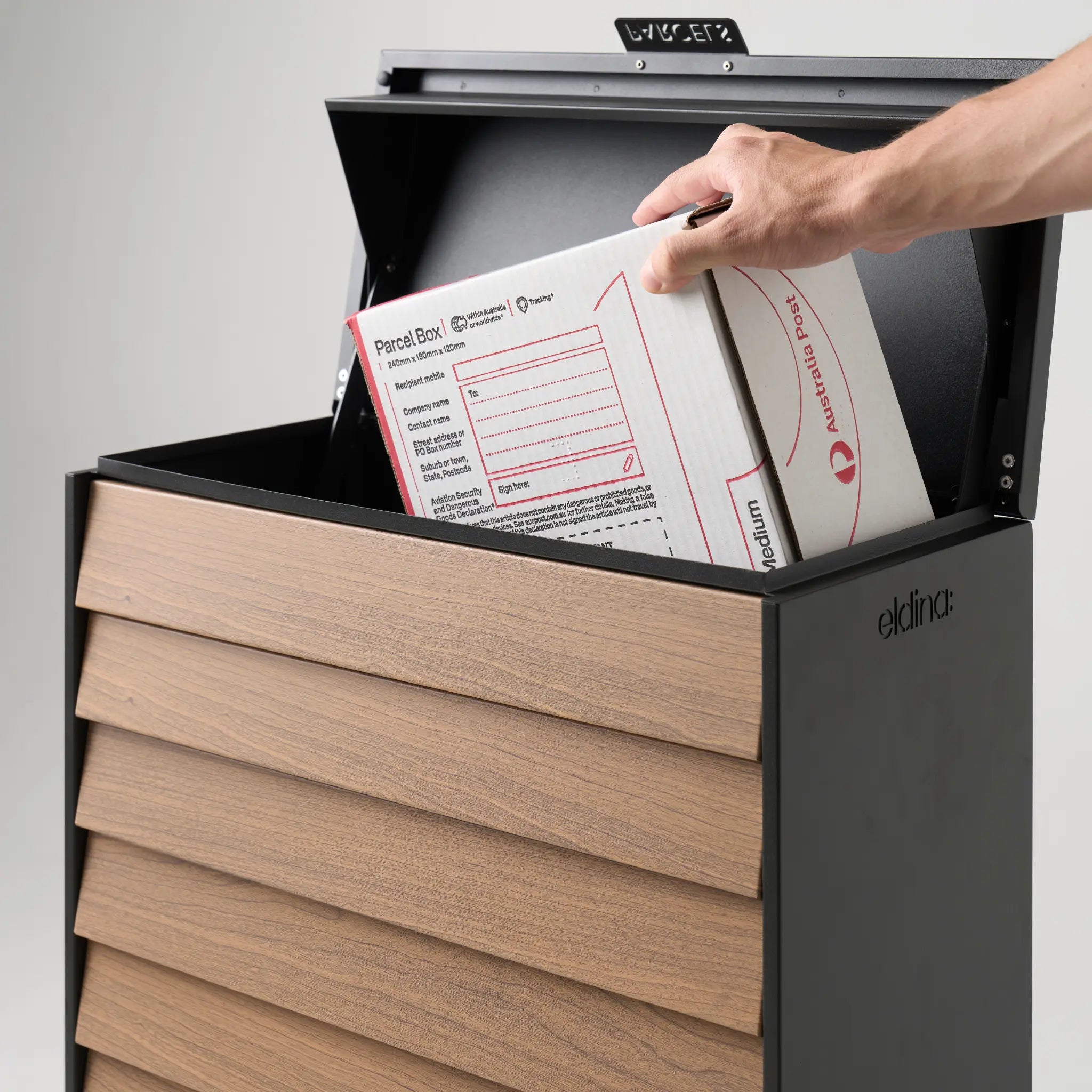 Arthur | Parcel & Letterbox