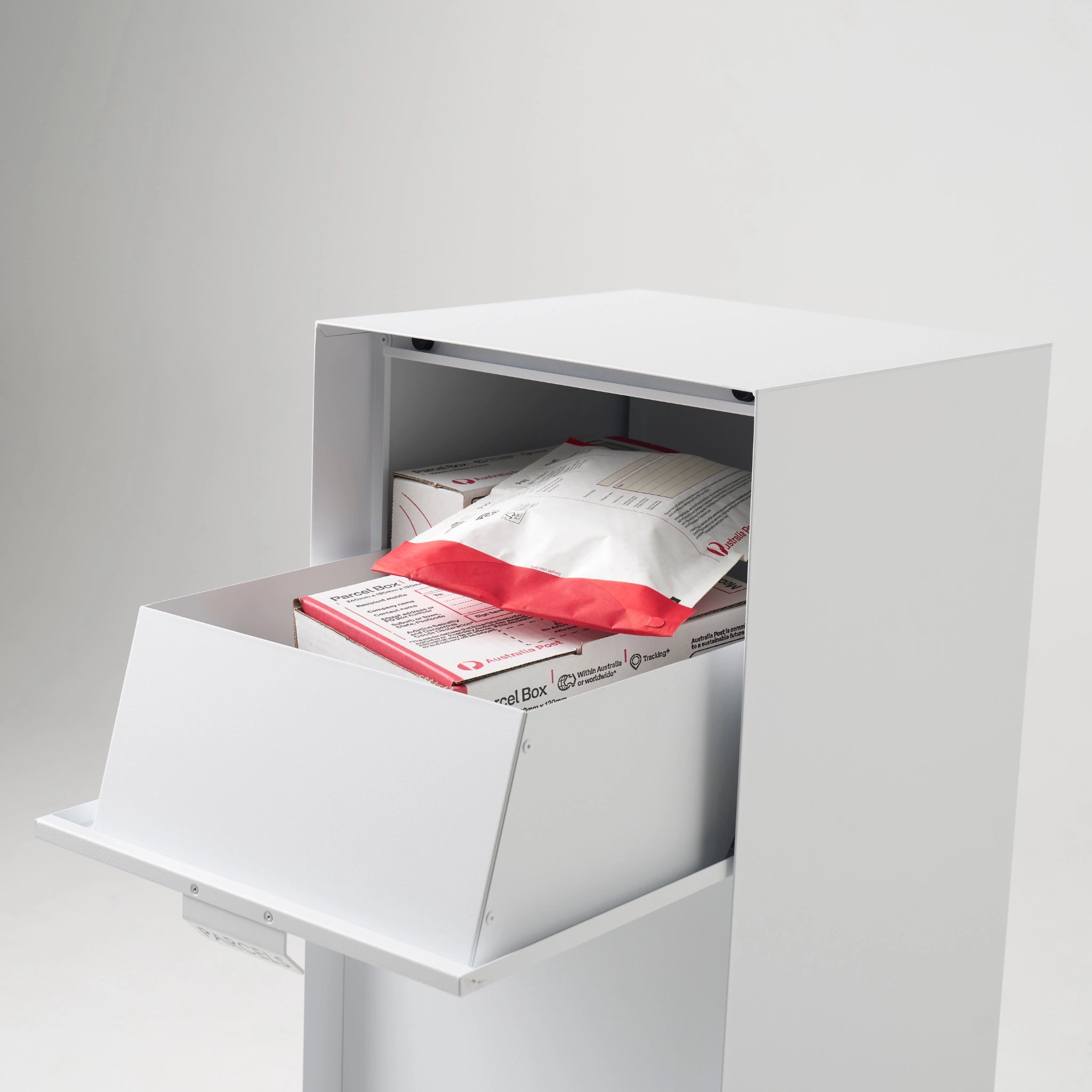 George | Parcel & Letterbox