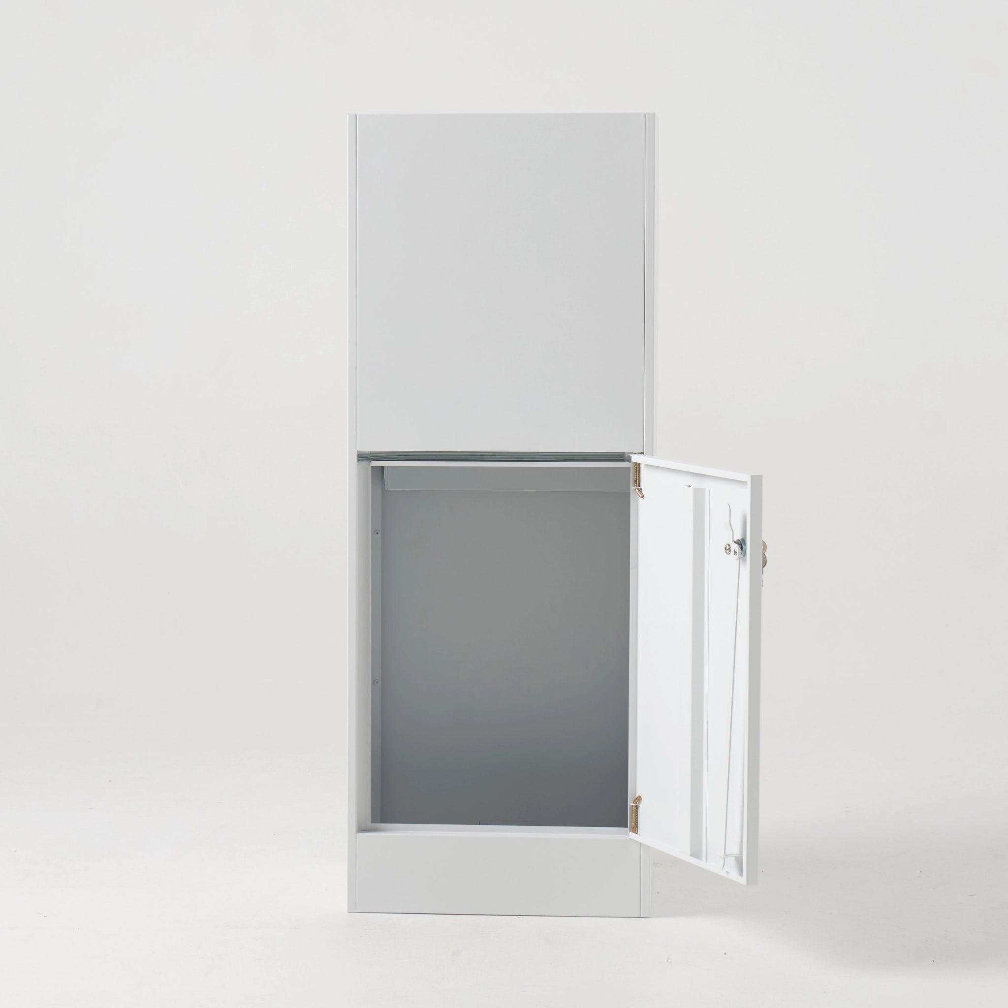 George | Parcel & Letterbox