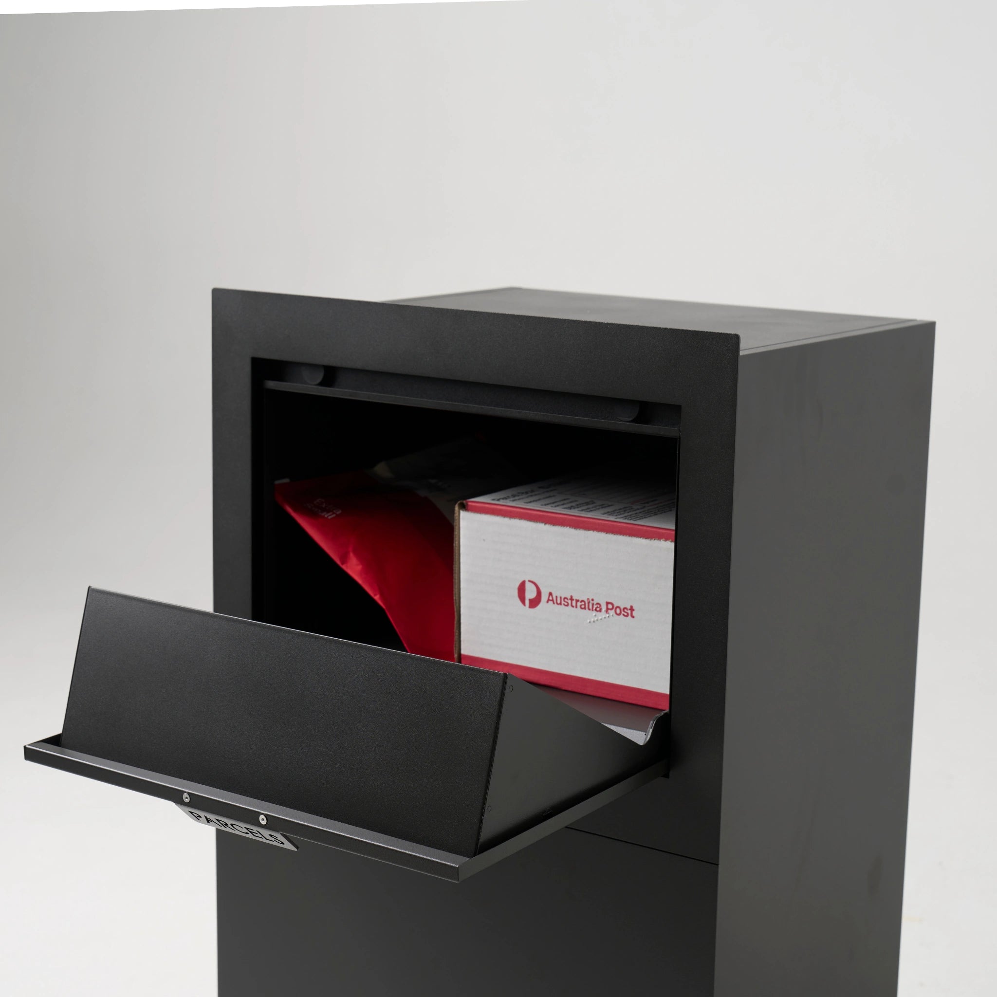 Theodore | Parcel & Letterbox