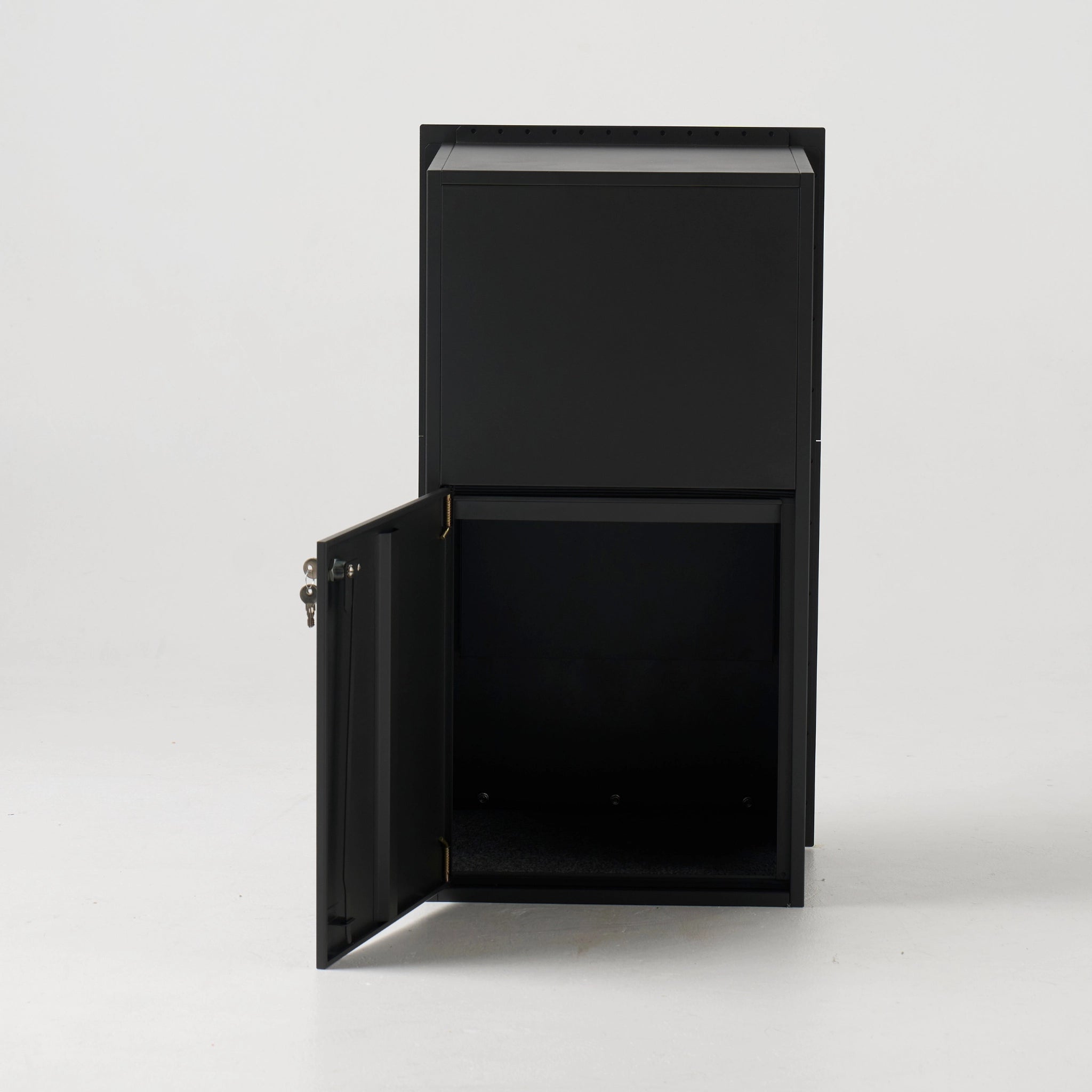 Theodore | Parcel & Letterbox